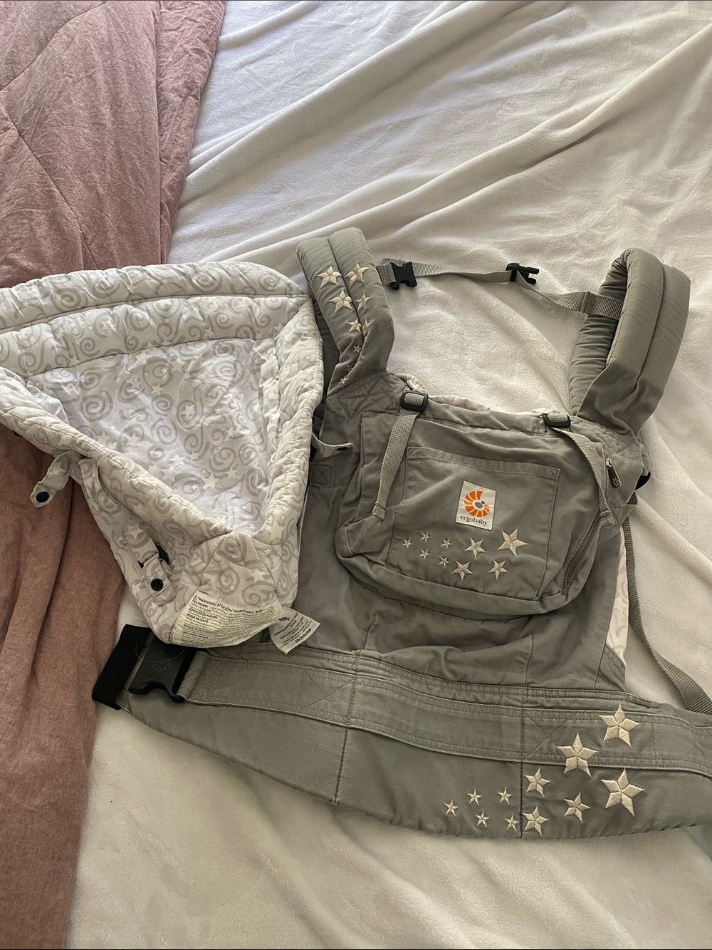 Ergobaby Grey Star for Baby with Infant Insert